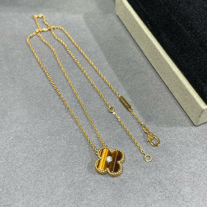 ¡®Aura Jewels¡¯CLOVER 15MM DIAMOND AND YELLOW TIGER'S EYE AGATE necklace