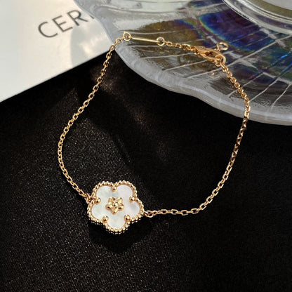 ¡®Aura Jewels¡¯LUCKY WHITE MOP PLUM BLOSSOM  BRACELET