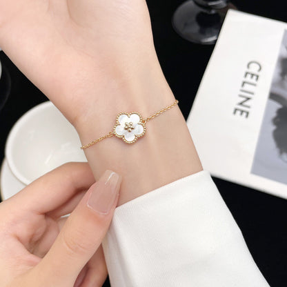 ¡®Aura Jewels¡¯LUCKY WHITE MOP PLUM BLOSSOM  BRACELET