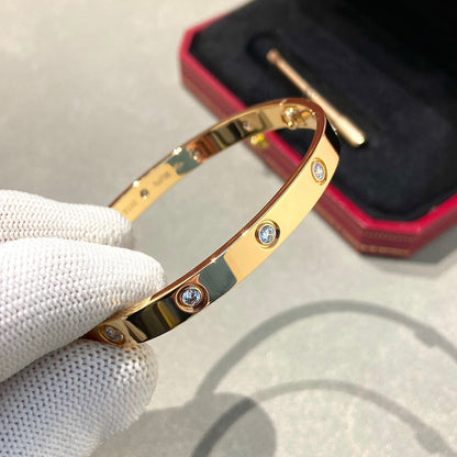 ¡®Aura Jewels¡¯LOVE BRACELET 6.1MM 10 DIAMONDS