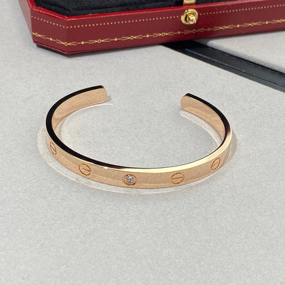 ¡®Aura Jewels¡¯LOVE BRACELET 6.1MM 1 DIAMOND OPEN CUFF