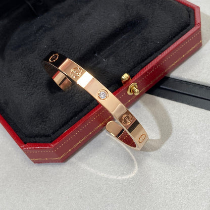 ¡®Aura Jewels¡¯LOVE BRACELET 6.1MM 1 DIAMOND OPEN CUFF