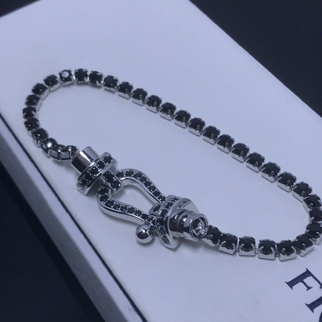 ¡®Aura Jewels¡¯FORCE  LARGE HORSESHOE FULL DIAMOND TENNIS BRACELET