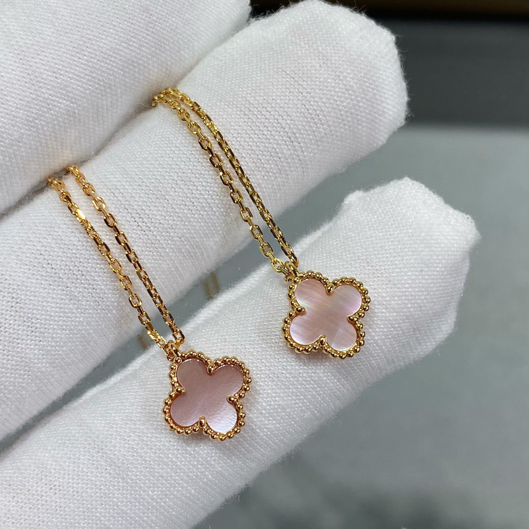 ¡®Aura Jewels¡¯CLOVER 15MM PINK MOTHER-OF-PEARL SINGLE FLOWER NECKLACE