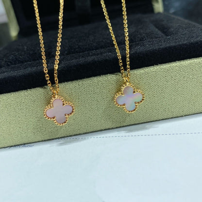 ¡®Aura Jewels¡¯CLOVER 15MM PINK MOTHER-OF-PEARL SINGLE FLOWER NECKLACE