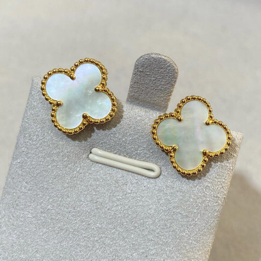 [Aura Jewels] CLOVER LARGE (20mm) 1 MOTIFS WHITE MOP STUD EARRINGS