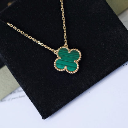 ¡®Aura Jewels¡¯CLOVER 15MM MALACHITE SINGLE FLOWER  NECKLACE