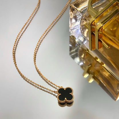 ¡®Aura Jewels¡¯CLOVER 15MM BLACK ONYX SINGLE FLOWER NECKLACE