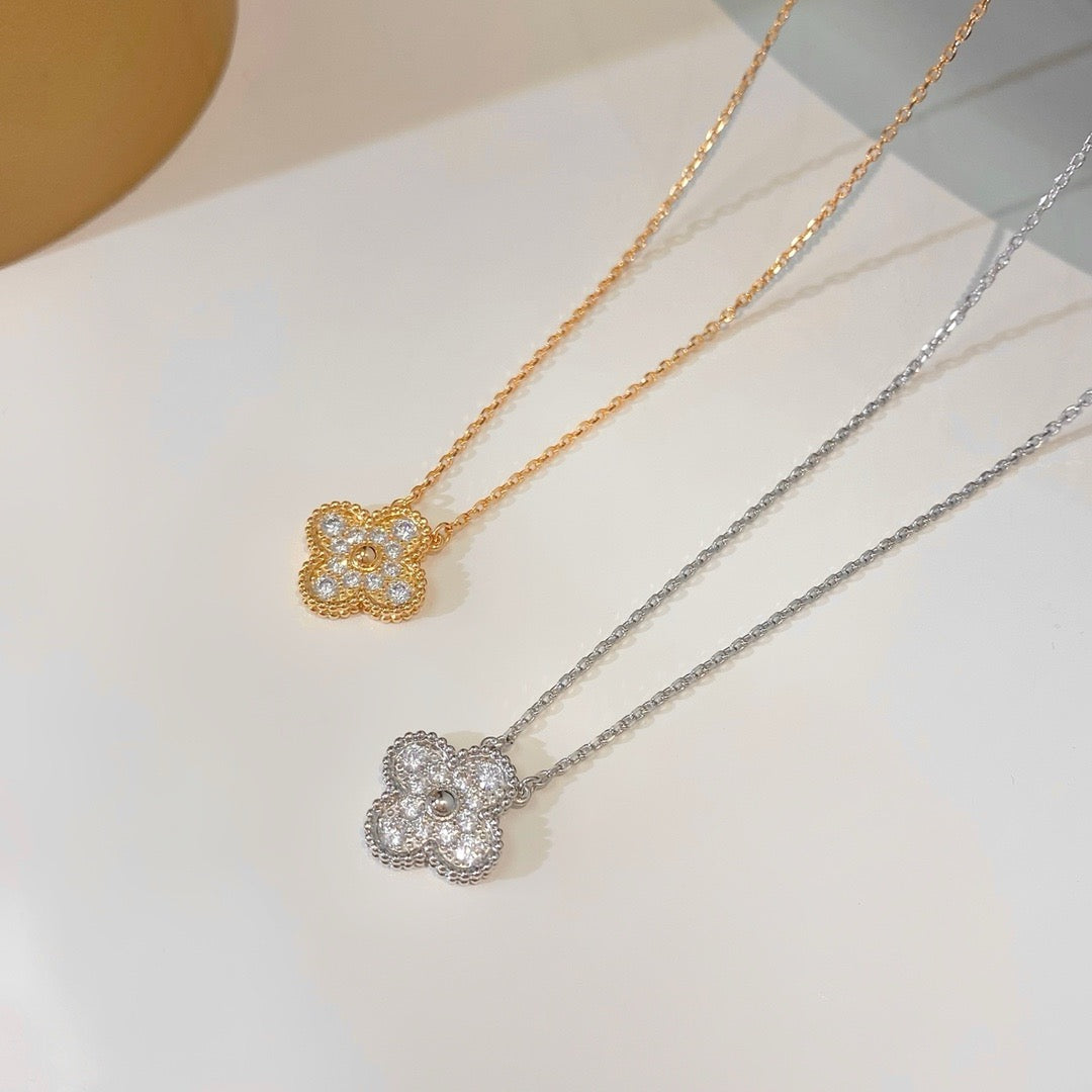 ¡®Aura Jewels¡¯CLOVER 15MM DIAMOND SINGLE FLOWER NECKLACE