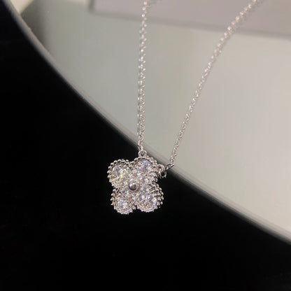 ¡®Aura Jewels¡¯CLOVER 15MM DIAMOND SINGLE FLOWER NECKLACE