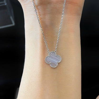 ¡®Aura Jewels¡¯CLOVER 15MM BLUE CHALCEDONY NECKLACE SILVER
