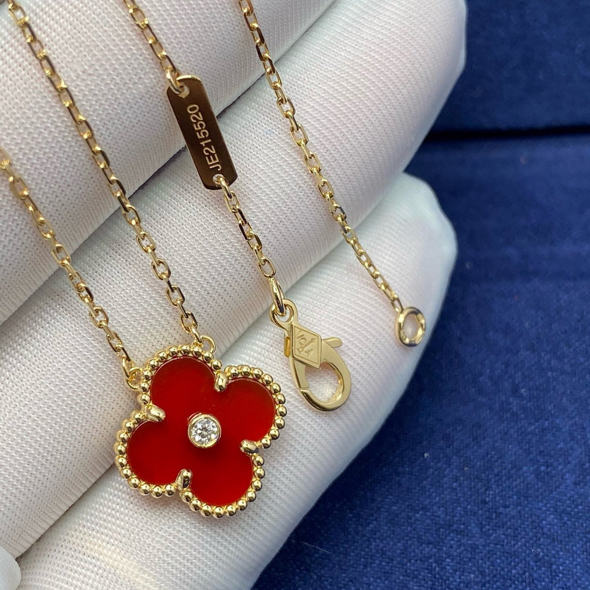 ¡®Aura Jewels¡¯CLOVER 15MM DIAMOND CARNELIAN NECKLACE