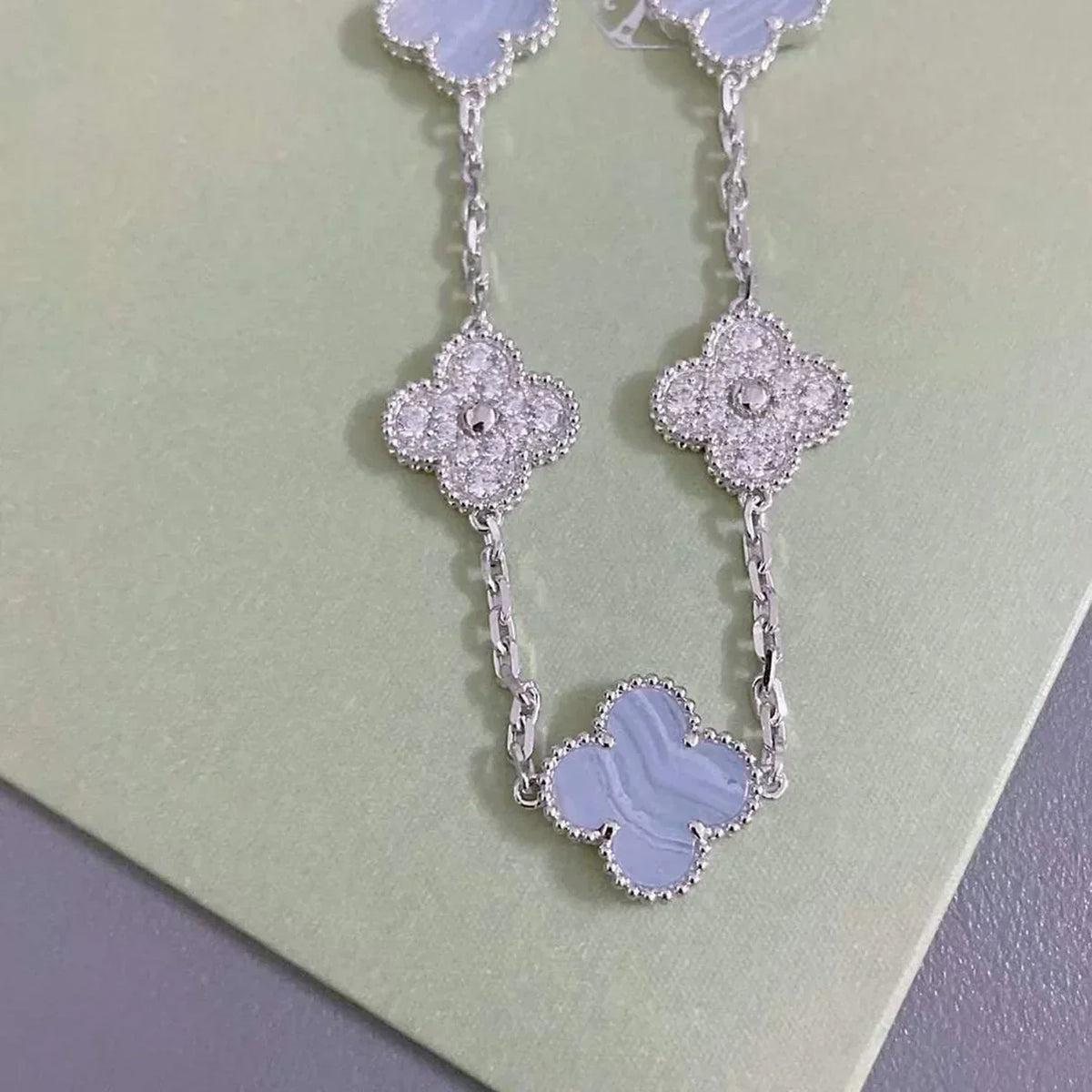 [Aura Jewels]New  CLOVER 5 MOTIF PURPLE CHALCEDONY BRACELET COLLECTION