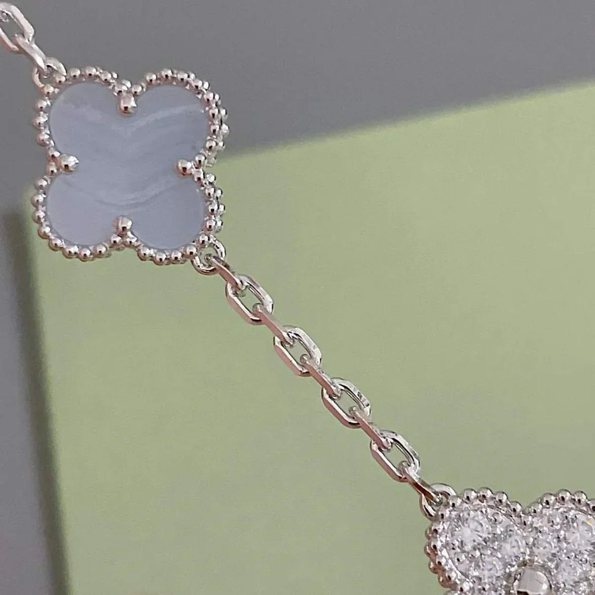 [Aura Jewels]New  CLOVER 5 MOTIF PURPLE CHALCEDONY BRACELET COLLECTION