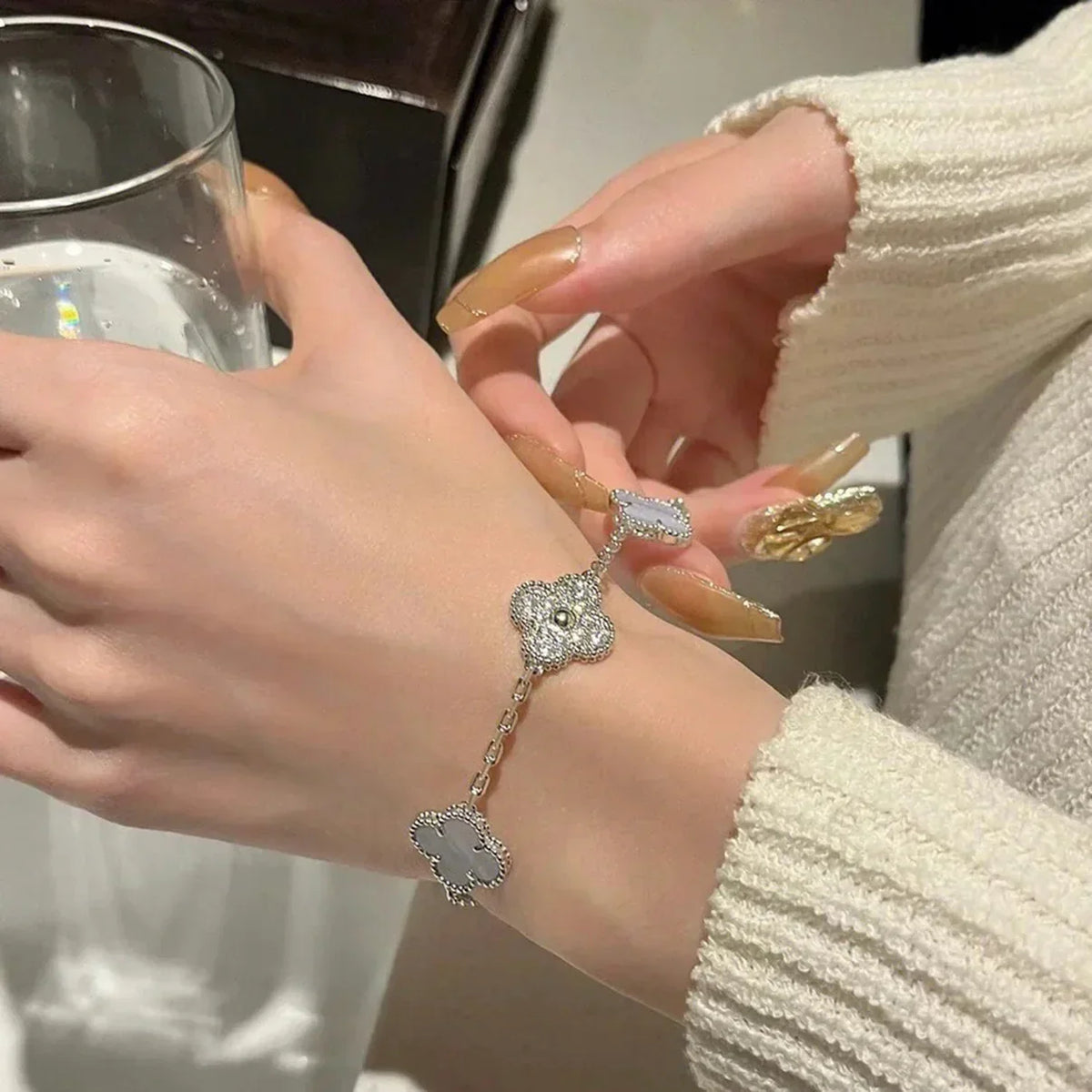 [Aura Jewels]New  CLOVER 5 MOTIF PURPLE CHALCEDONY BRACELET COLLECTION