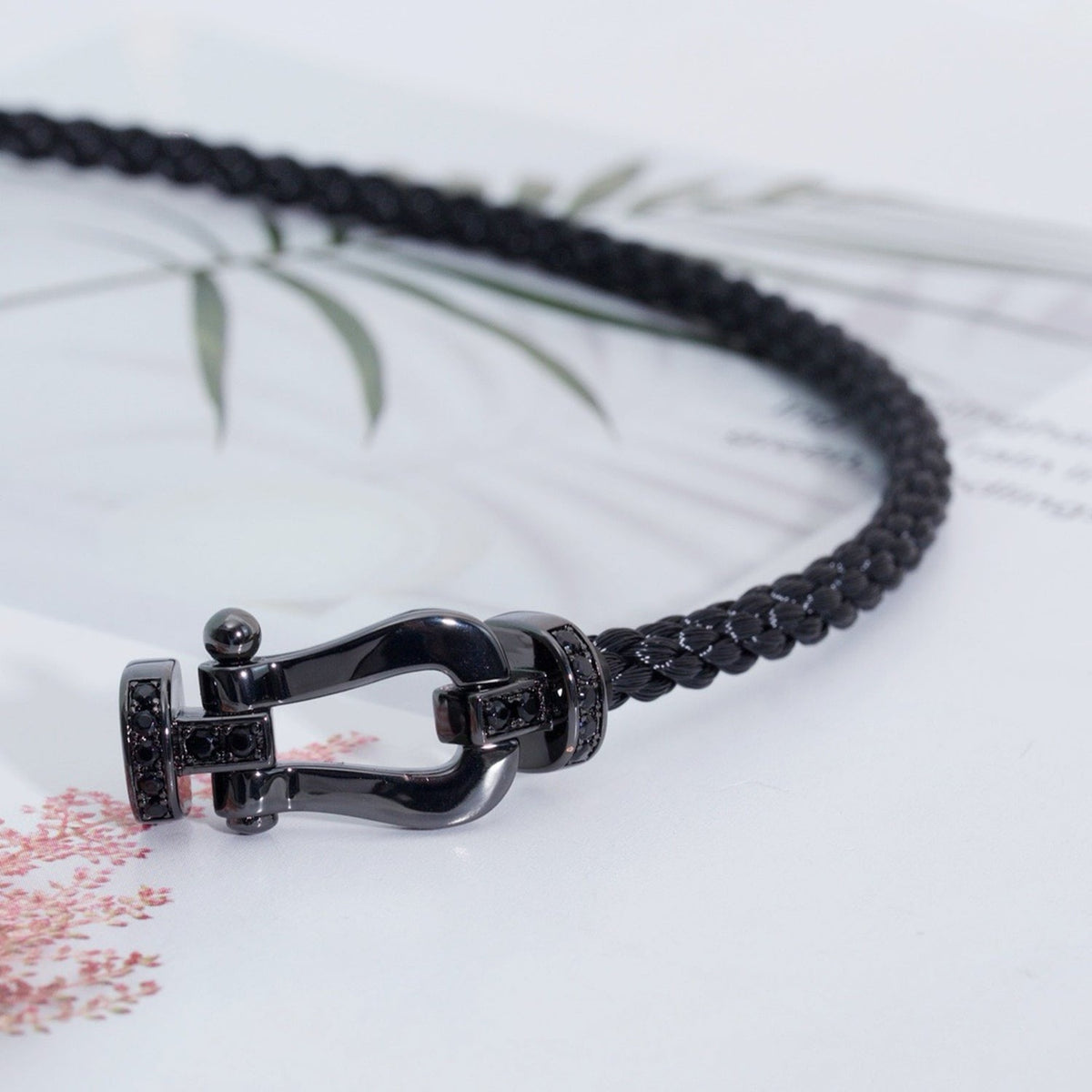 ¡®Aura Jewels¡¯FORCE LARGE SERIES HORSESHOE BLACK SAMURAI BRACELET
