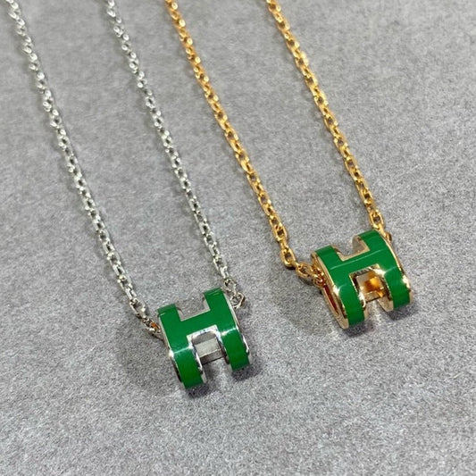 ¡®Aura Jewels¡¯POP H GREEN NECKLACE SILVER AND GOLD