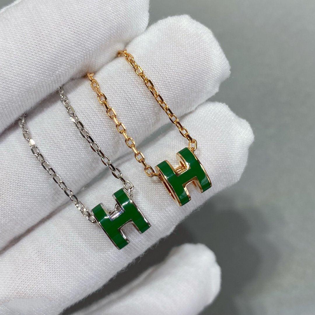 ¡®Aura Jewels¡¯POP H GREEN NECKLACE SILVER AND GOLD