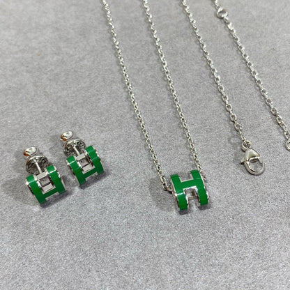 ¡®Aura Jewels¡¯POP H GREEN NECKLACE SILVER AND GOLD