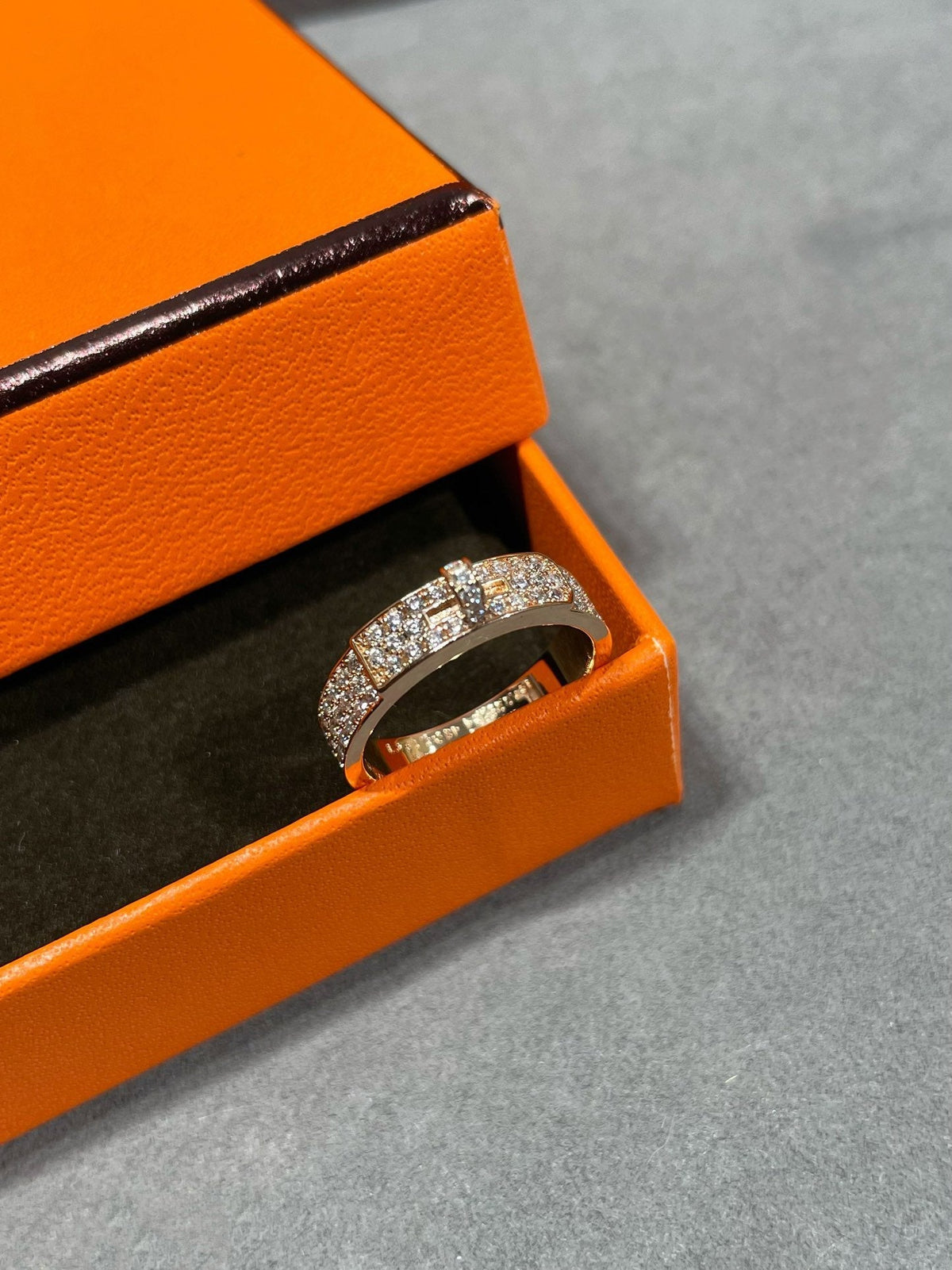 ¡®Aura Jewels¡¯KELLY PINK GOLD DIAMOND RING