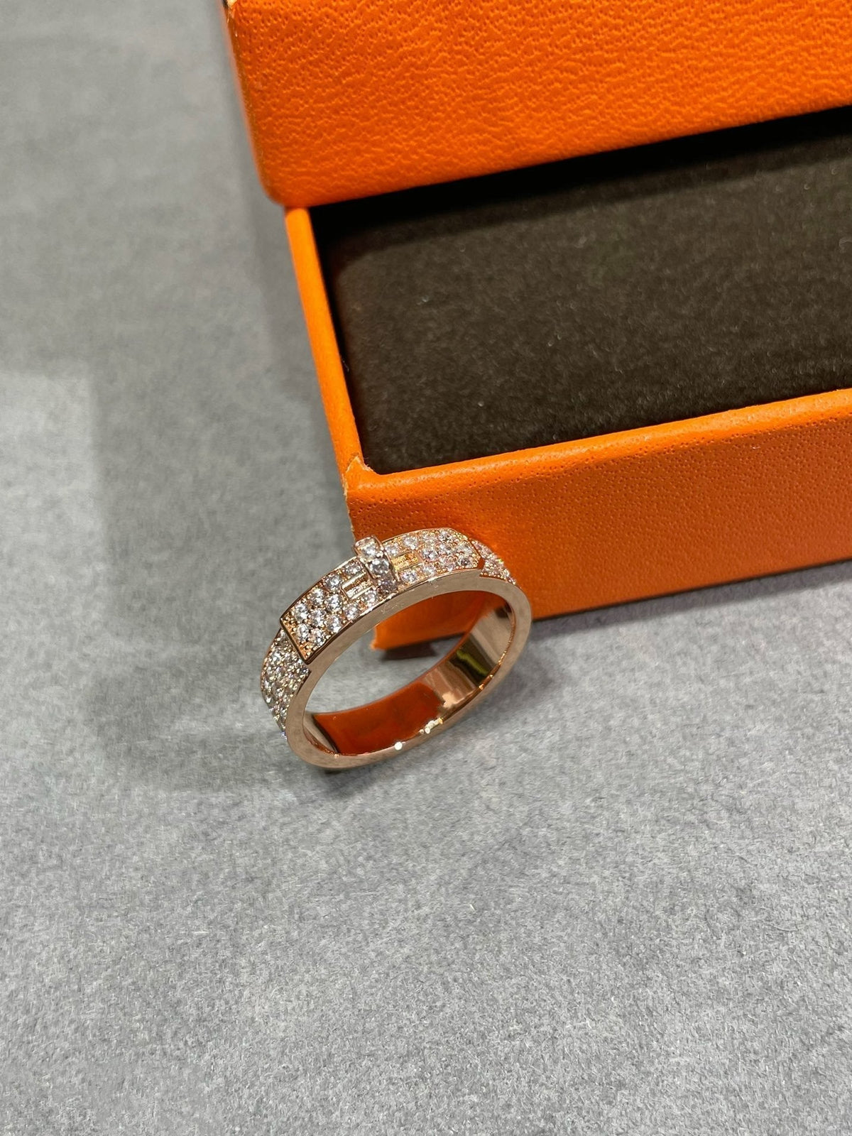 ¡®Aura Jewels¡¯KELLY PINK GOLD DIAMOND RING