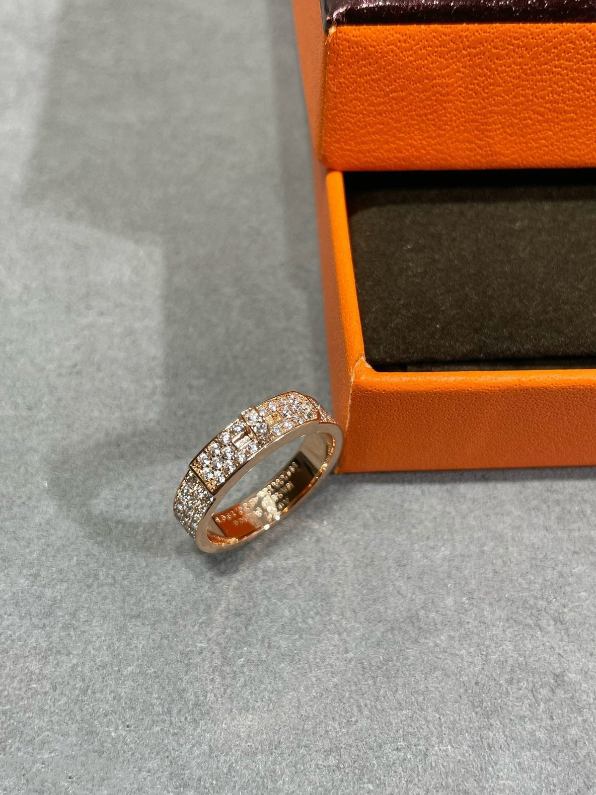 ¡®Aura Jewels¡¯KELLY PINK GOLD DIAMOND RING