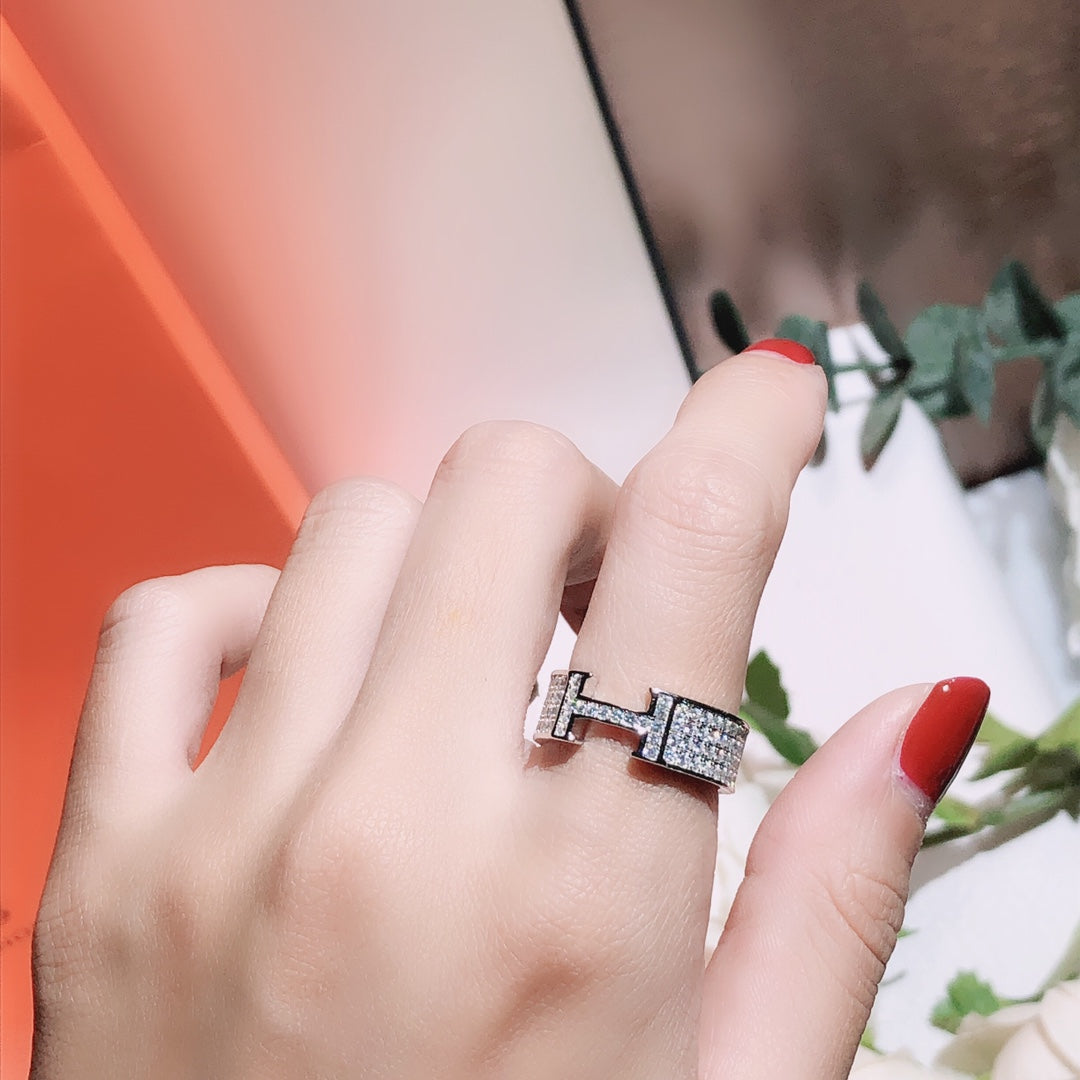 ¡®Aura Jewels¡¯H RING FULL DIAMOND