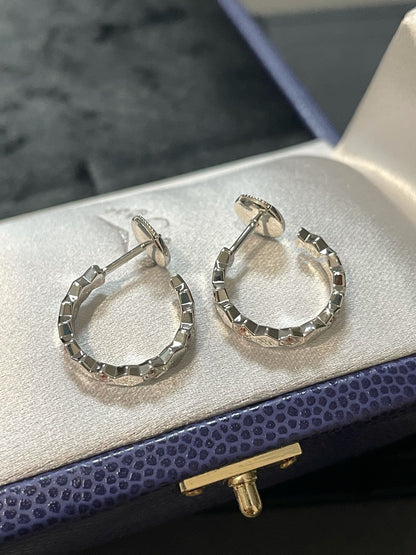 ¡®Aura Jewels¡¯BEE LOVE Earrings Silver