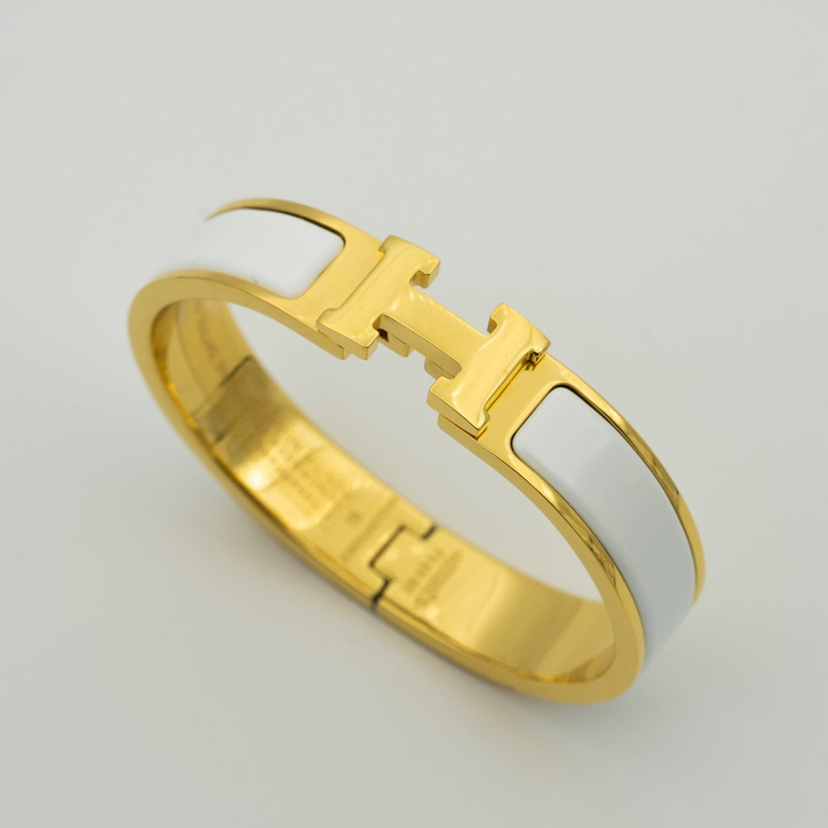 ¡®Aura Jewels¡¯H WHITE BRACELET