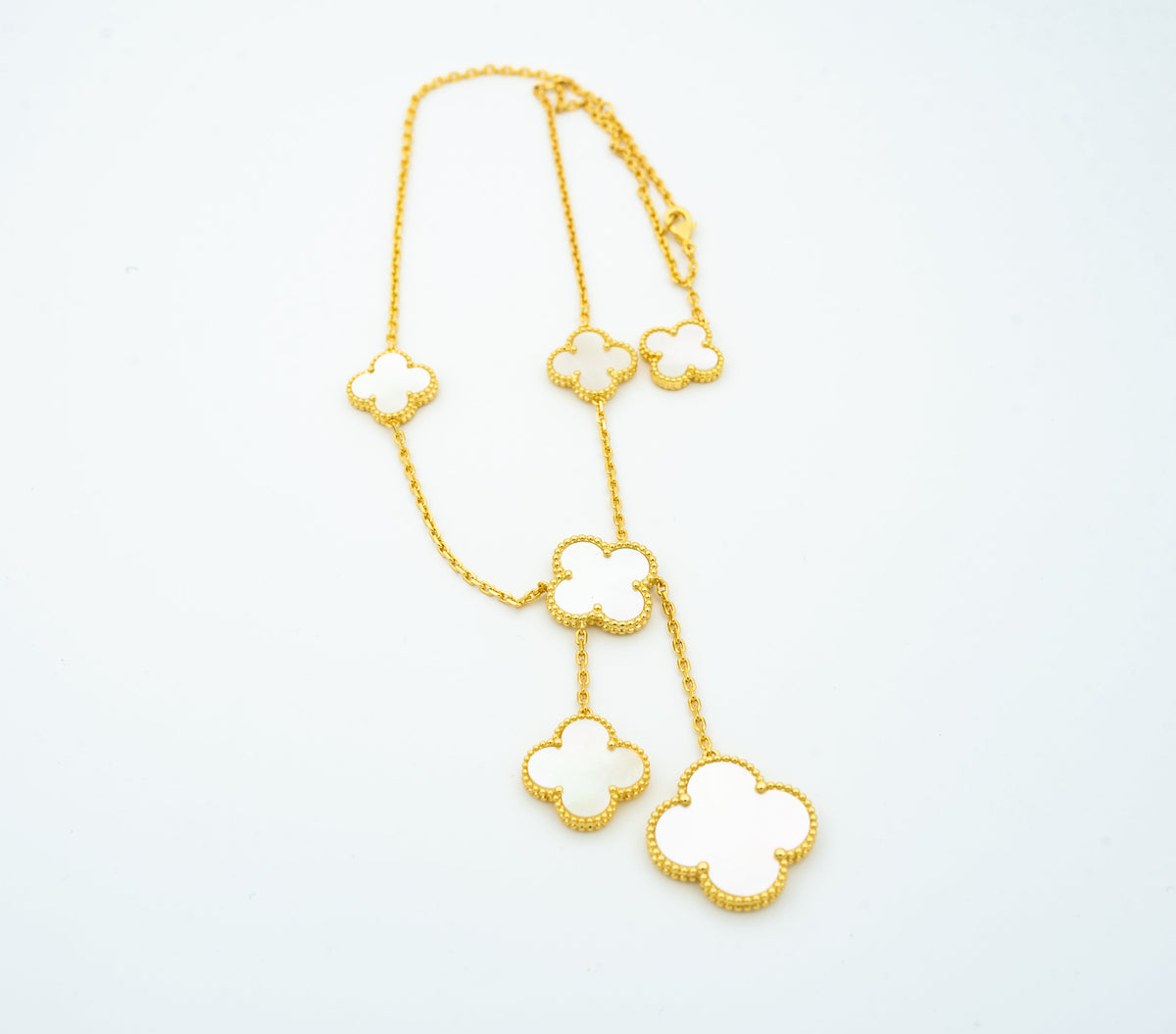 ¡®Aura Jewels¡¯CLOVER MOTHER OF PEARL NECKLACE 6 MOTIF