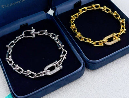 [Aura Jewels] TF HORSESHOE BUCKLE DIAMOND BRACELET