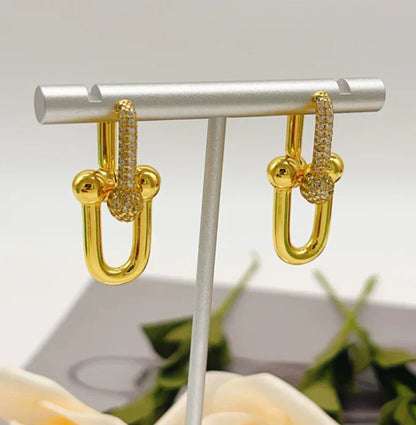 [Aura Jewels]TF HORSESHOE BUCKLE DIAMOND EARRINGS