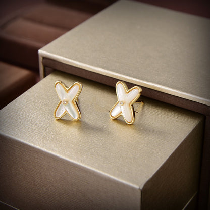 ¡®Aura Jewels¡¯JEUX DE WHITE MOP GOLD DIAMOND EARRINGS