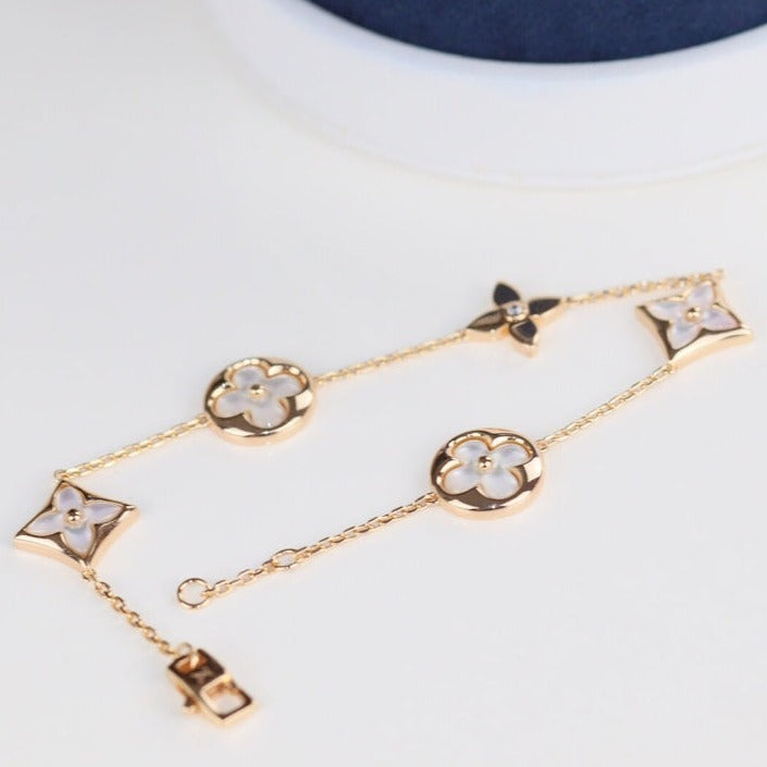 ¡®Aura Jewels¡¯LEAF CLOVER BRACELET