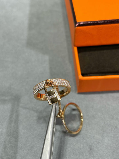 ¡®Aura Jewels¡¯HM KELLY CLOCHETTE DOUBLE RING IN  WITH DIAMONDS