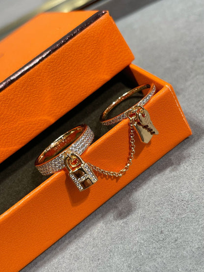 ¡®Aura Jewels¡¯HM KELLY CLOCHETTE DOUBLE RING IN  WITH DIAMONDS