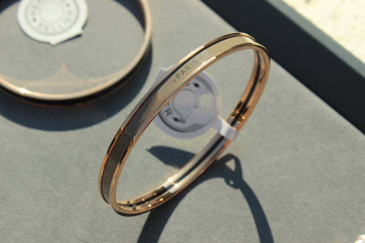 ¡®Aura Jewels¡¯HM UNI BANGLE BAG