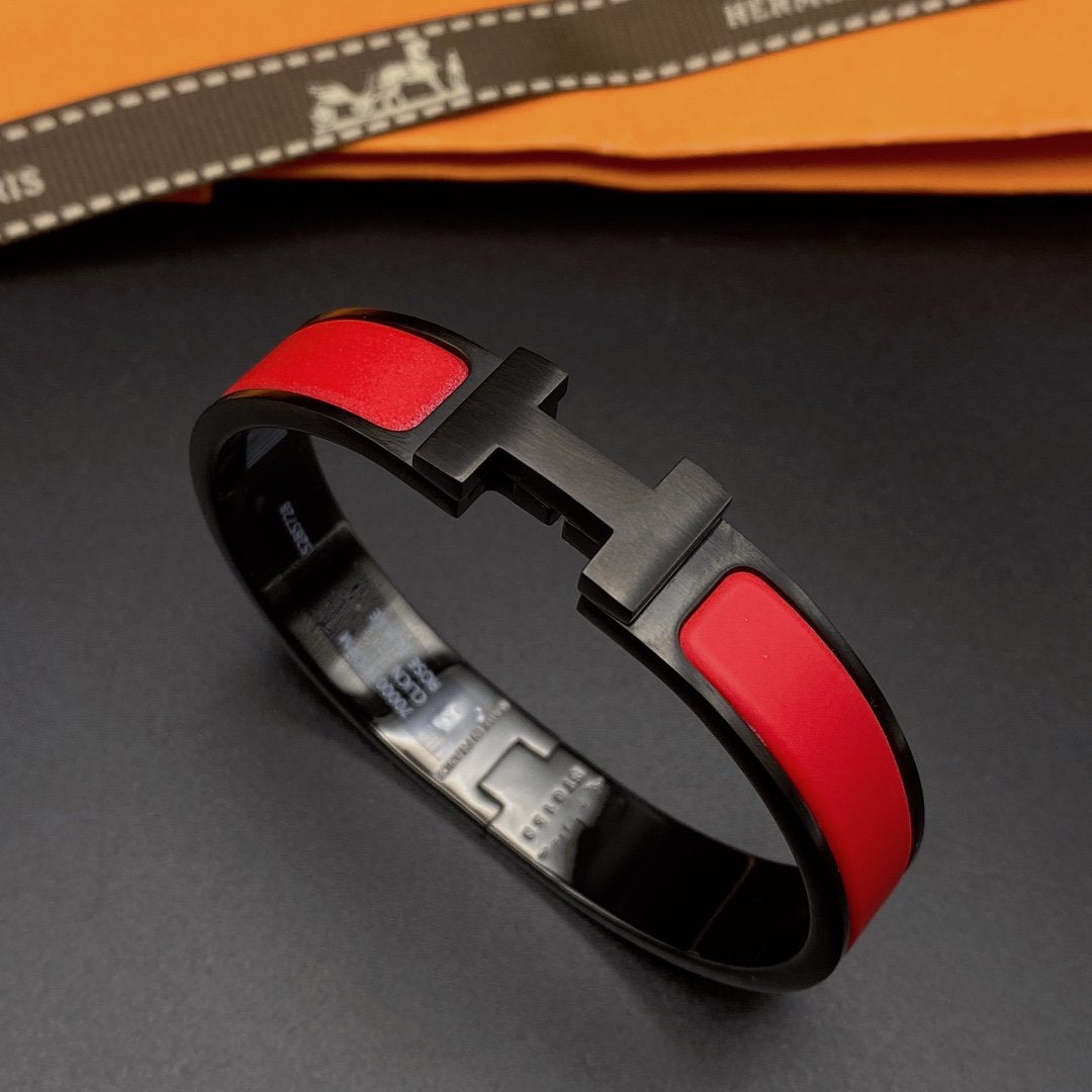 ¡®Aura Jewels¡¯CLIC HM SO BLACK RED BRACELET
