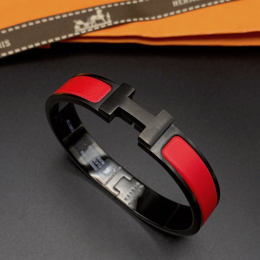 ¡®Aura Jewels¡¯CLIC HM SO BLACK RED BRACELET