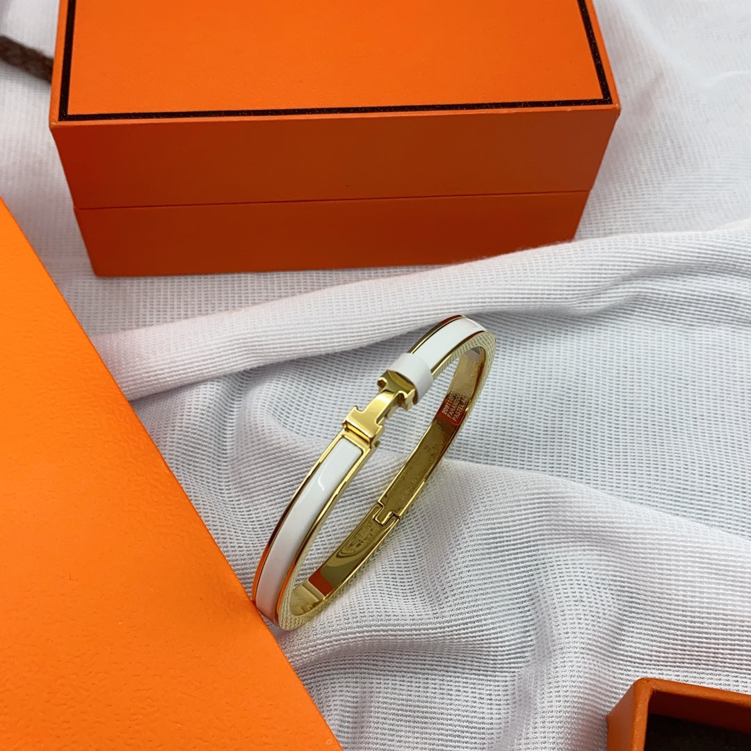 ¡®Aura Jewels¡¯CLASSIC HM CLIC WHITE 8MM ENAMEL BRACELET