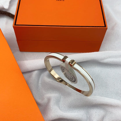 ¡®Aura Jewels¡¯CLASSIC HM CLIC WHITE 8MM ENAMEL BRACELET