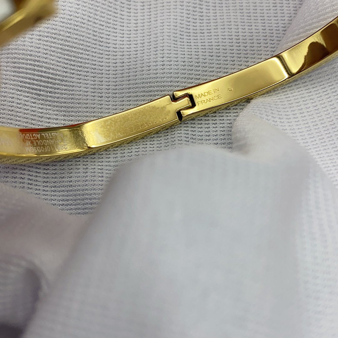¡®Aura Jewels¡¯CLASSIC HM CLIC WHITE 8MM ENAMEL BRACELET