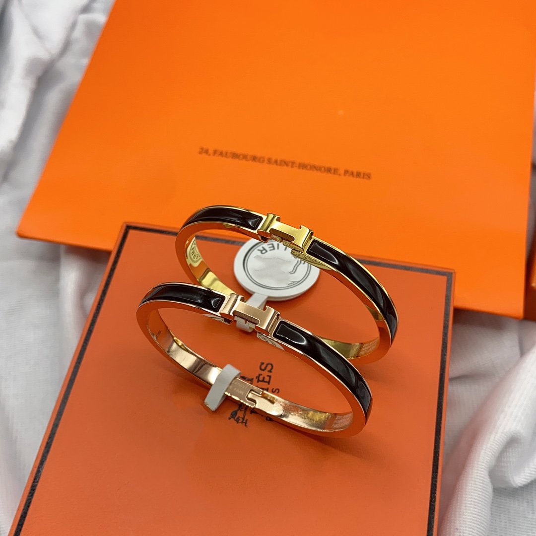 ¡®Aura Jewels¡¯CLASSIC HM CLIC BLACK 8MM ENAMEL BRACELET