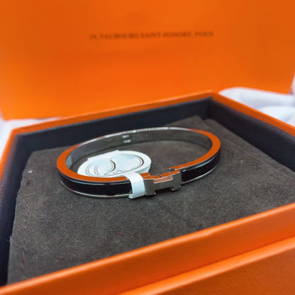 ¡®Aura Jewels¡¯CLASSIC HM CLIC BLACK 8MM ENAMEL BRACELET