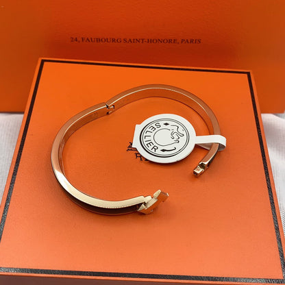 ¡®Aura Jewels¡¯CLASSIC HM CLIC BLACK 8MM ENAMEL BRACELET