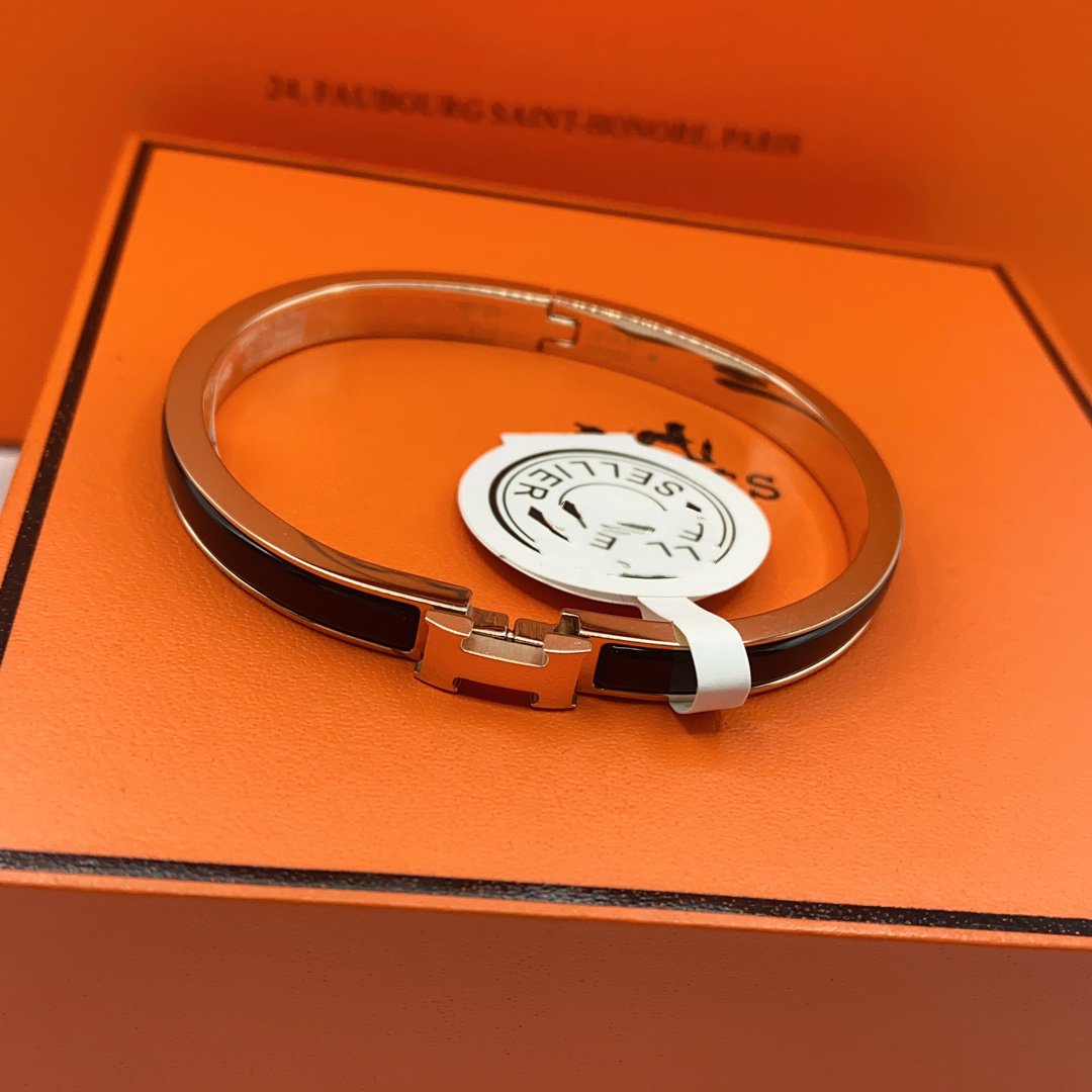 ¡®Aura Jewels¡¯CLASSIC HM CLIC BLACK 8MM ENAMEL BRACELET