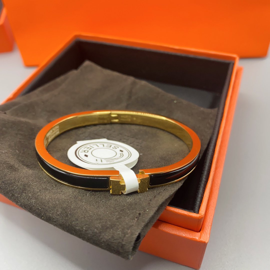 ¡®Aura Jewels¡¯CLASSIC HM CLIC BLACK 8MM ENAMEL BRACELET