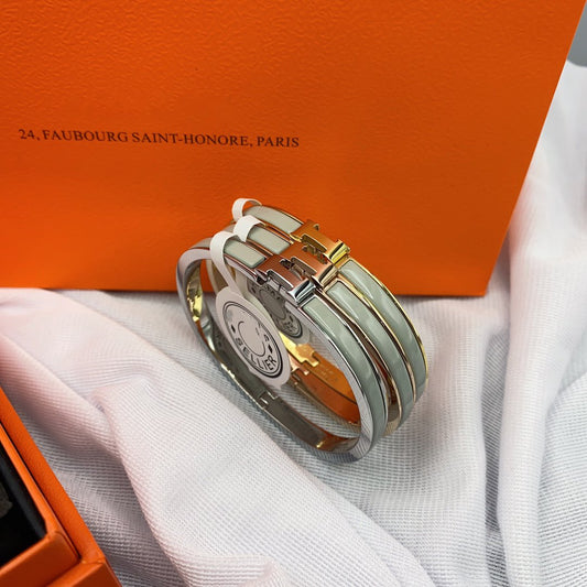 ¡®Aura Jewels¡¯CLASSIC HM CLIC GREEN 8MM ENAMEL BRACELET