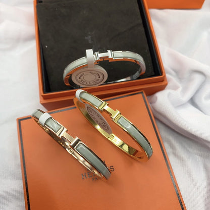 ¡®Aura Jewels¡¯CLASSIC HM CLIC GREEN 8MM ENAMEL BRACELET