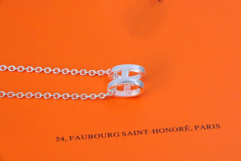 ¡®Aura Jewels¡¯HM NECKLACE H LETTER OVAL SERIES